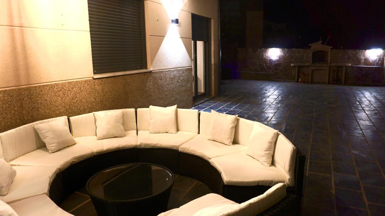 Villa Los Angeles El Espinar Luaran gambar